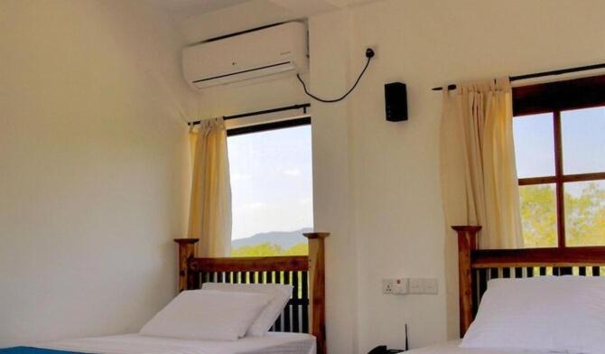 Green Villa Yala Тисамахарама Екстериор снимка