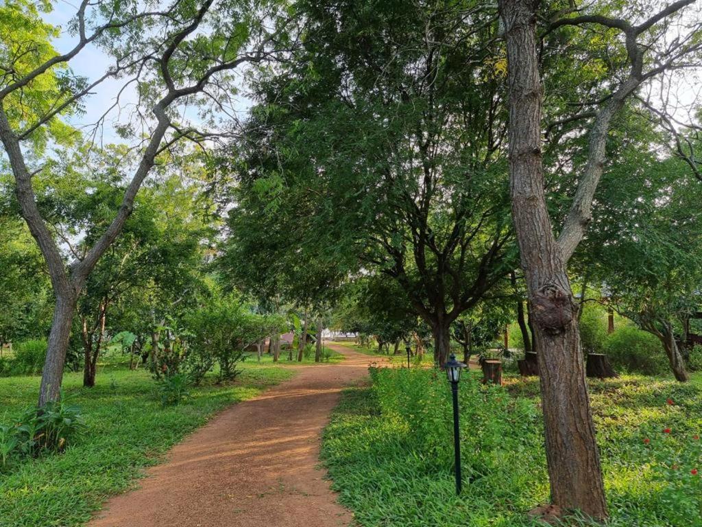 Green Villa Yala Тисамахарама Екстериор снимка