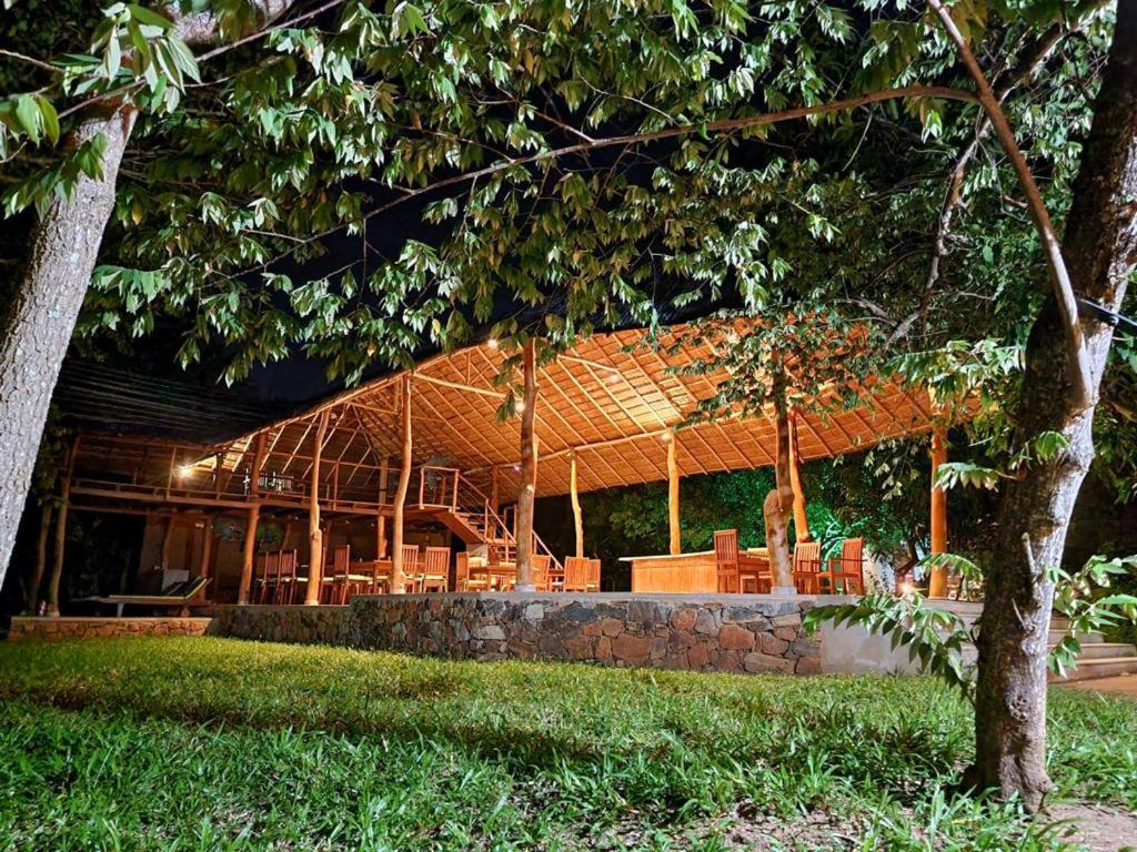 Green Villa Yala Тисамахарама Екстериор снимка