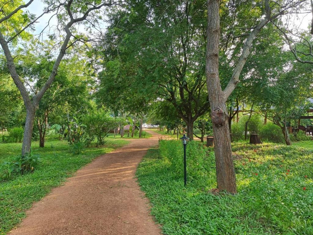Green Villa Yala Тисамахарама Екстериор снимка
